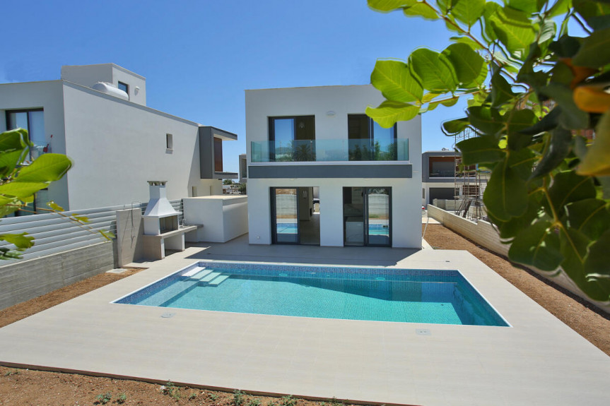Pafos, Nowoczesne domy rodzinne w Mesoyi, Pafos
